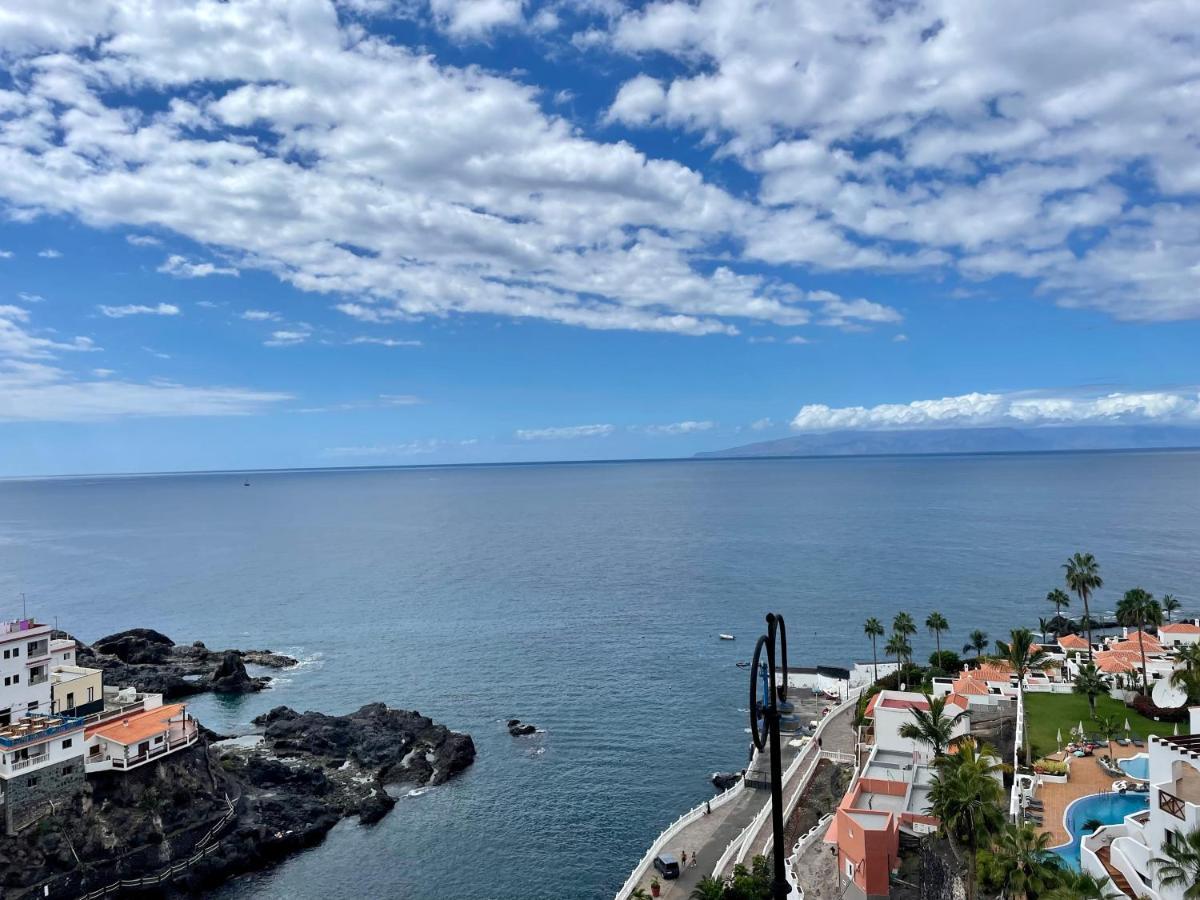 Spacious, Light & Cozy Apartments With Ocean Views Puerto de Santiago  Esterno foto